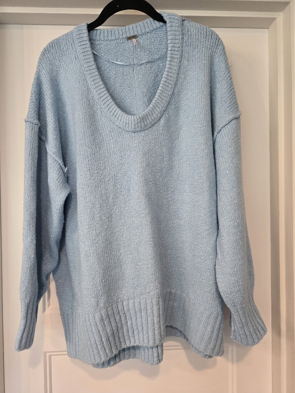 NWT! Free People Cozy Oversized Sweater. Size S - Picture 4 of 10